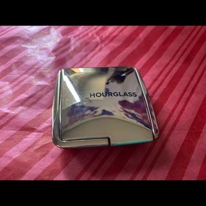 Hourglass Mini Bundle - Radiant Bronze Light Bronzer & Luminous Flush Blush